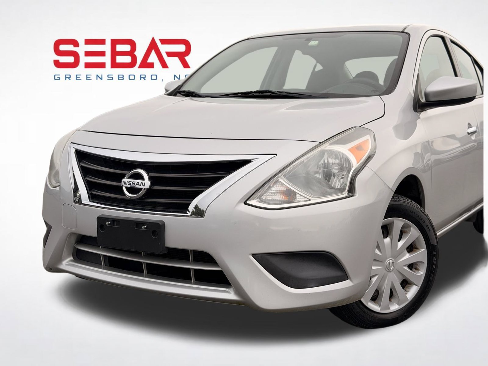 Used 2019 Nissan Versa SV FWD image 2