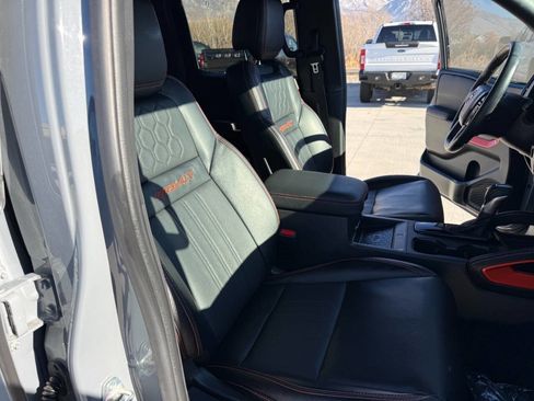 Used 2023 Nissan Frontier PRO-4X w/ Pro-4X Premium Package image 25