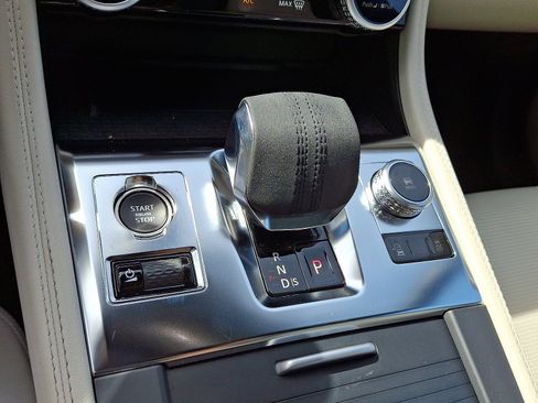 Certified 2025 Jaguar F-PACE R-Dynamic S image 15