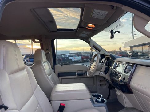 Used 2008 Ford F250 Lariat image 32