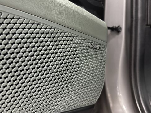 Used 2024 Hyundai Elantra Limited image 4