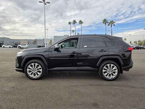 Certified 2025 Toyota RAV4 XLE Premium image 7