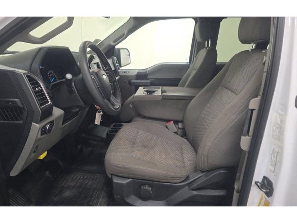 Used 2016 Ford F150 XLT AWD/4WD image 5