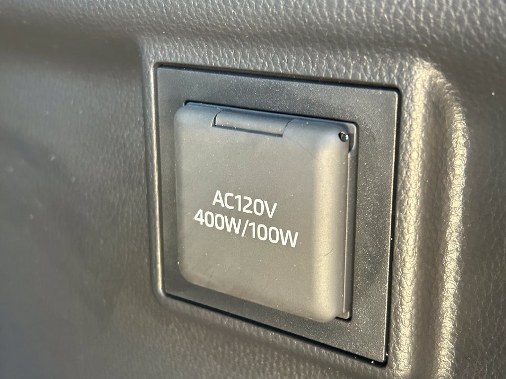 Used 2025 Lexus GX 550 w/ Accessory Package (31) AWD/4WD image 15