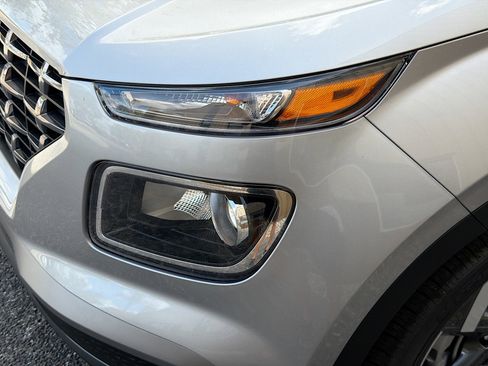 New 2026 Hyundai Venue SEL FWD image 9