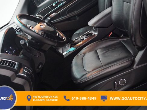 Used 2017 Ford Explorer Limited FWD image 9
