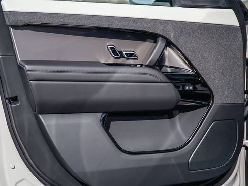 New 2026 Land Rover Range Rover Sport Dynamic SE image 21