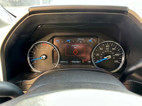 Used 2017 Ford F250 Lariat w/ Lariat Ultimate Package image 15