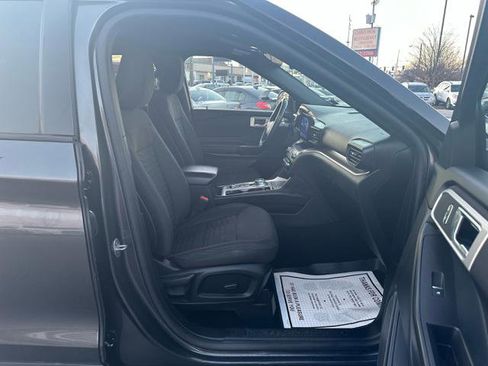 Used 2020 Ford Explorer XLT w/ Comfort Package image 20
