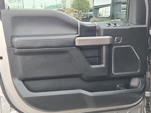 Used 2020 Ford F250 Platinum w/ FX4 Off-Road Package image 20