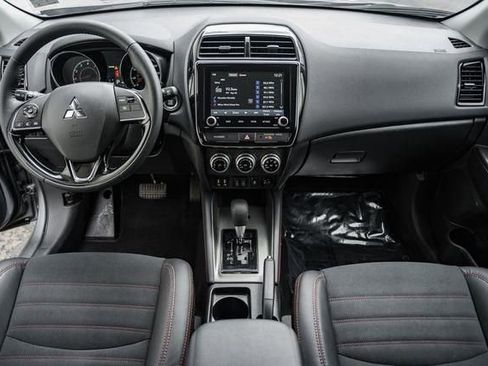 New 2024 Mitsubishi Outlander Sport SE image 18