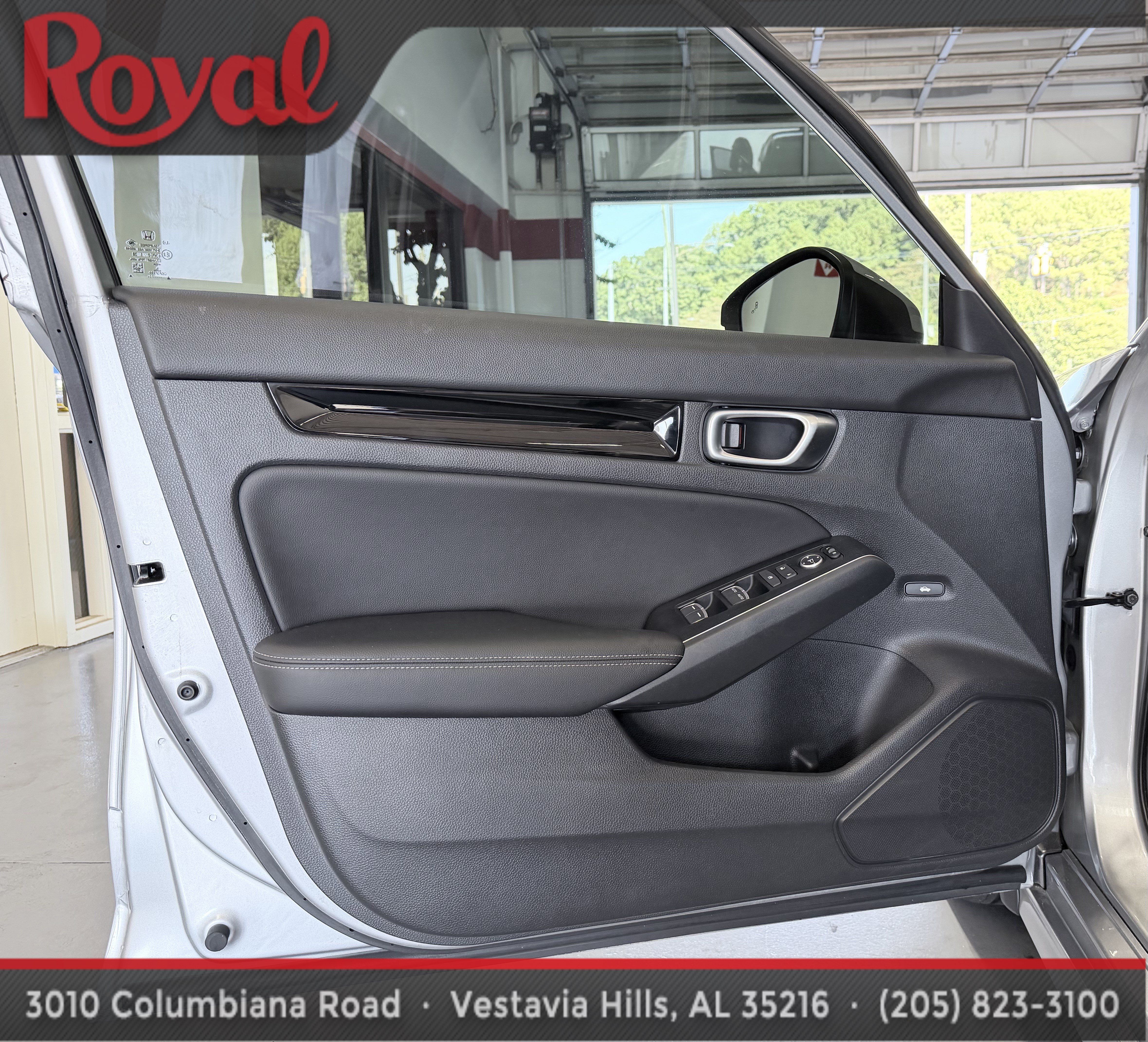 Used 2022 Honda Civic Touring image 11