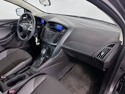 Used 2013 Ford Focus S image 25