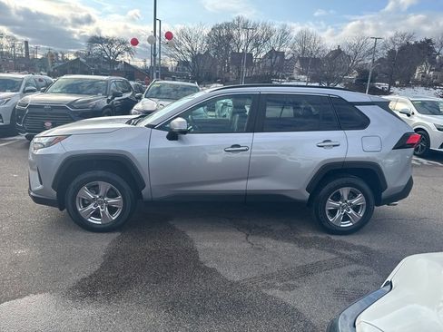 Used 2023 Toyota RAV4 XLE image 4