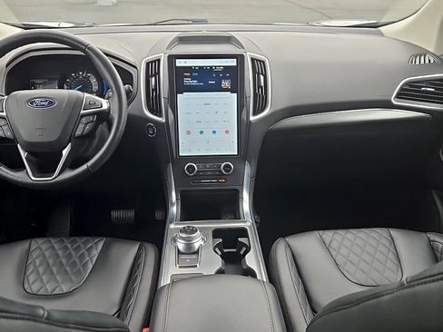 Certified 2024 Ford Edge Titanium w/ Equipment Group 301A AWD/4WD image 9