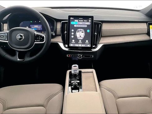 New 2026 Volvo XC90 T8 Plus image 8