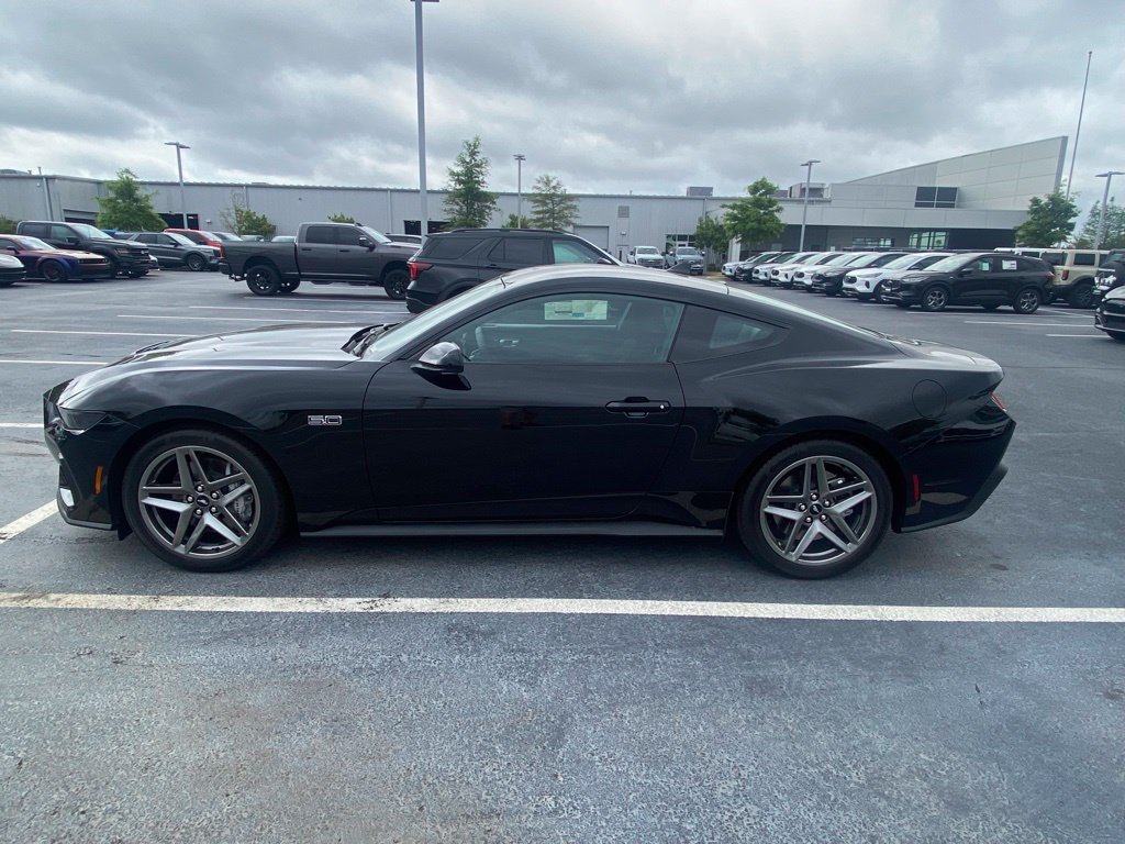 New 2026 Ford Mustang GT RWD image 4