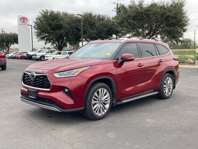 Used 2024 Toyota Highlander Platinum