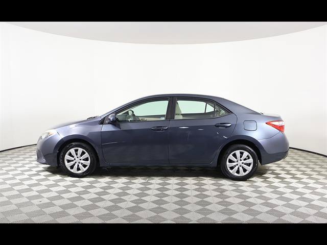 Used 2015 Toyota Corolla LE FWD image 3