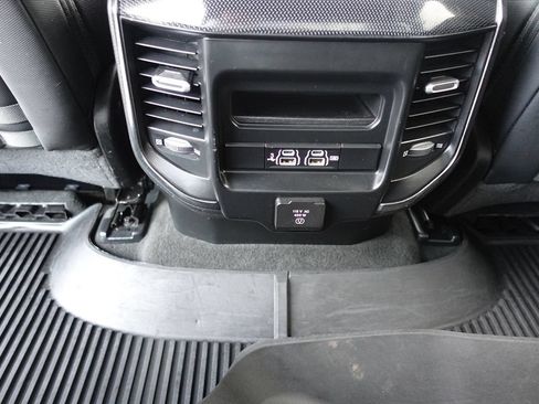 Used 2020 RAM 1500 Big Horn w/ Built-to-serve Edition AWD/4WD image 38