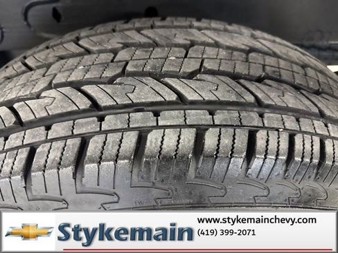 Used 2023 Chevrolet Silverado 1500 LT image 9