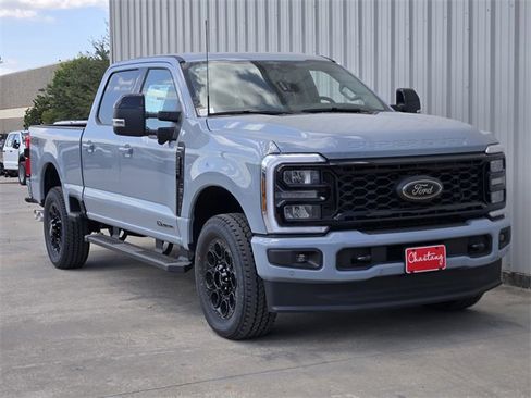 New 2026 Ford F250 Lariat w/ Black Appearance Package image 2