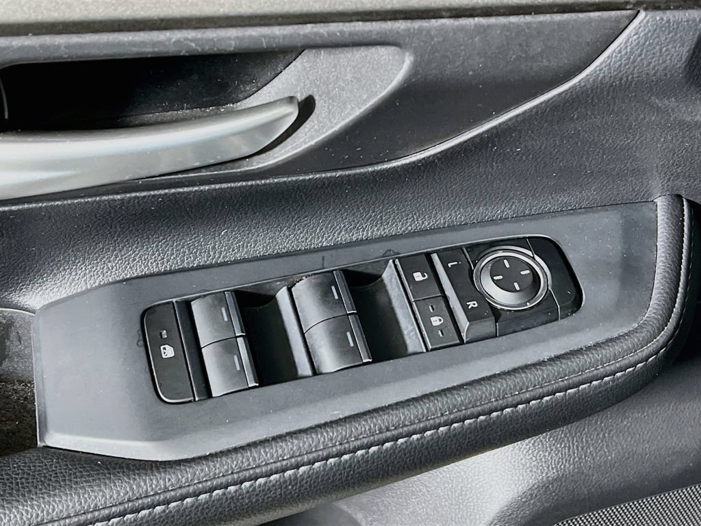 Certified 2025 Toyota Grand Highlander AWD image 16