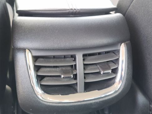 Used 2023 Chevrolet Malibu LT image 26