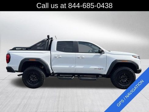 Used 2024 GMC Canyon AT4X w/ AT4X AEV Edition AWD/4WD image 4