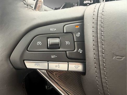 Used 2025 Cadillac XT6 Sport w/ Platinum Package AWD/4WD image 14