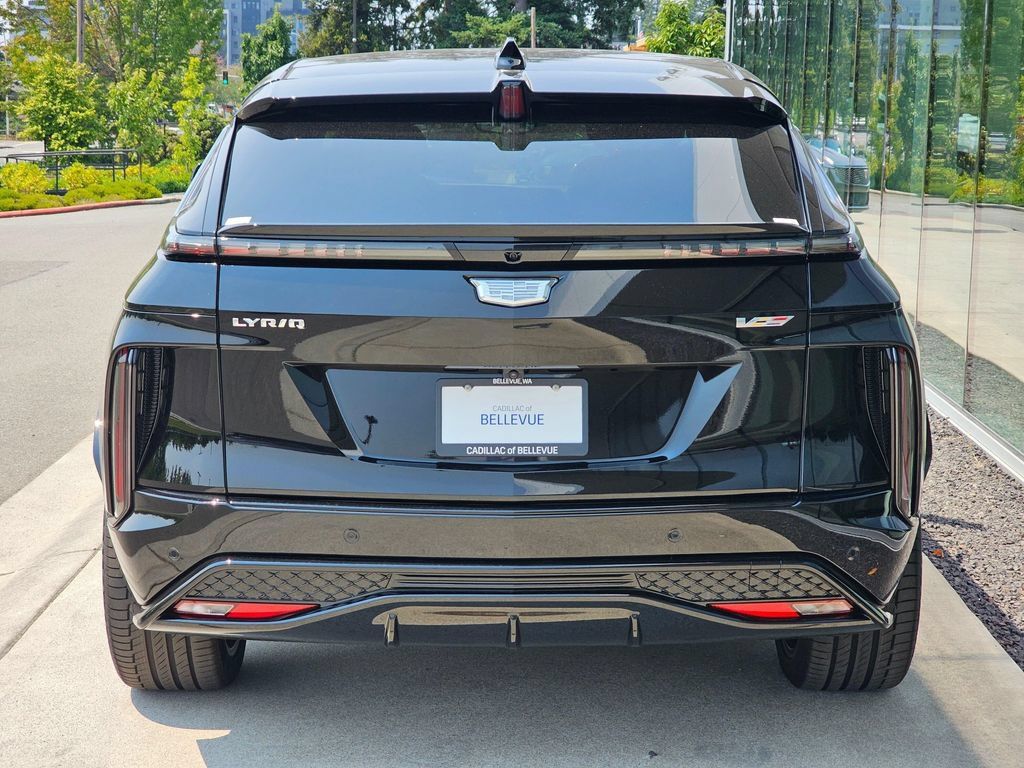 New 2026 Cadillac Lyriq V AWD/4WD image 4