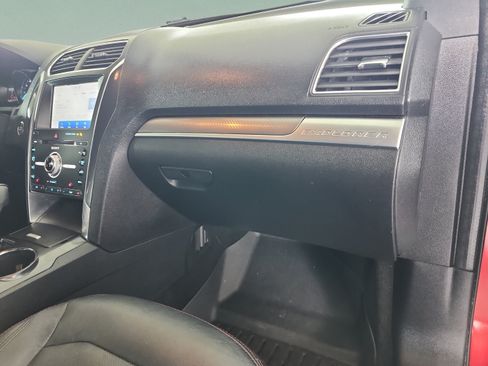 Used 2018 Ford Explorer Sport w/ Ford Safe & Smart Package AWD/4WD image 20