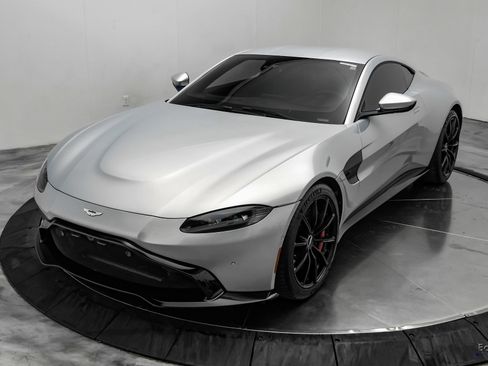 Used 2019 Aston Martin V8 Vantage Coupe RWD image 6