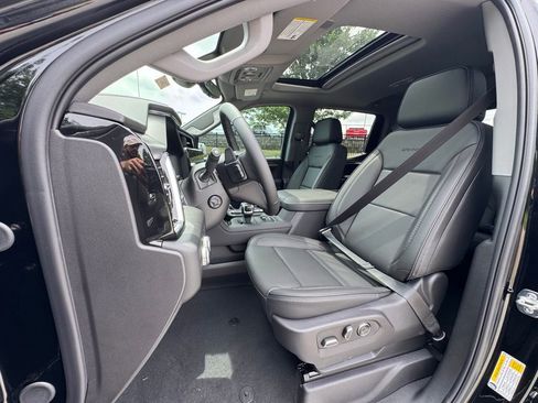 New 2025 GMC Sierra 1500 Denali w/ Denali Reserve Package image 5