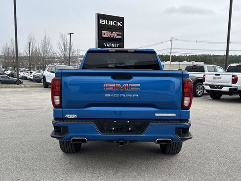 Used 2023 GMC Sierra 1500 Elevation w/ X31 Off-Road Package AWD/4WD image 10