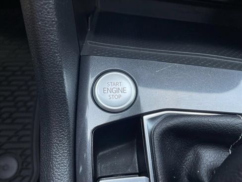 Used 2023 Volkswagen Tiguan SEL R-Line AWD/4WD image 12