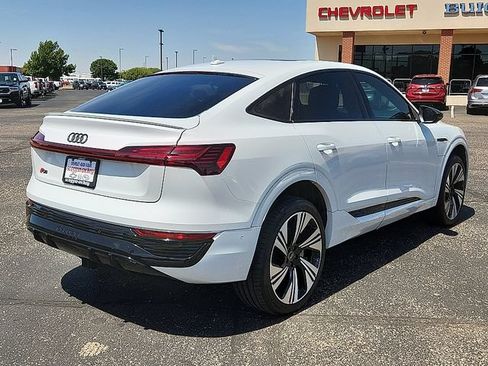 Used 2024 Audi Q8 e-tron Prestige w/ Prestige Package AWD/4WD image 4