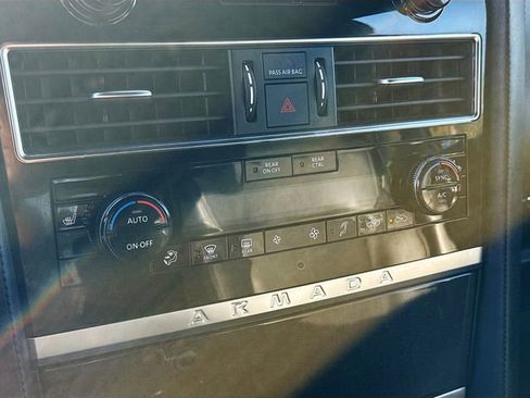 Used 2023 Nissan Armada SL w/ Midnight Edition Package image 18