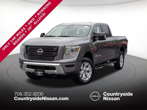 Used 2024 Nissan Titan SV w/ SV Convenience Package image 1