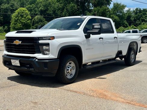 Used 2024 Chevrolet Silverado 2500 W/T w/ WT Convenience Package AWD/4WD image 5