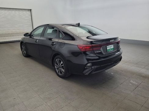 Used 2022 Kia Forte LXS FWD image 5