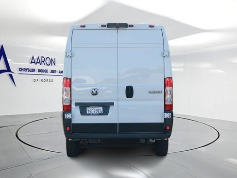Used 2026 RAM ProMaster 2500 w/ Convenience Group FWD image 3