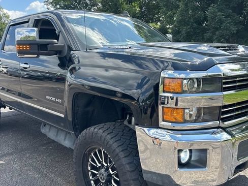 Used 2018 Chevrolet Silverado 2500 LTZ w/ Duramax Plus Package AWD/4WD image 6