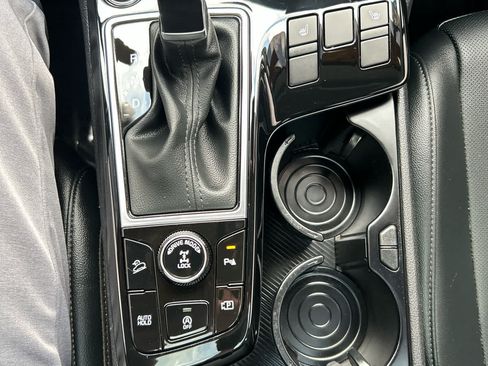 Used 2025 Kia Sportage EX w/ Premium Package AWD/4WD image 18