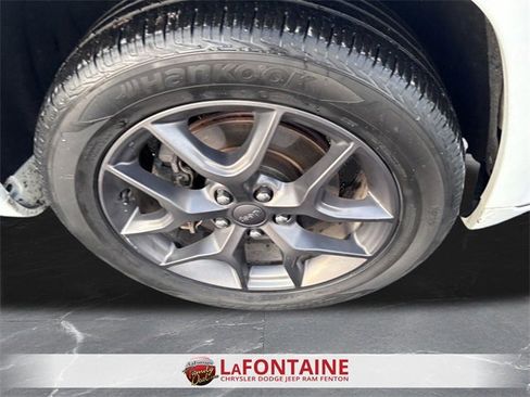 Used 2020 Jeep Grand Cherokee Limited X image 32