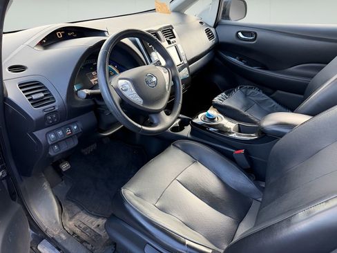 Used 2015 Nissan Leaf SL image 16