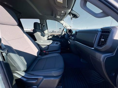 Used 2026 GMC Sierra 2500 SLE w/ SLE Value Package; image 40