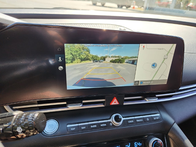 Used 2024 Hyundai Elantra SEL FWD image 18