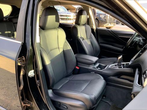 Used 2023 Subaru Outback Limited image 8