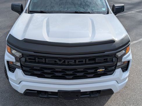 Used 2023 Chevrolet Silverado 1500 Custom image 12
